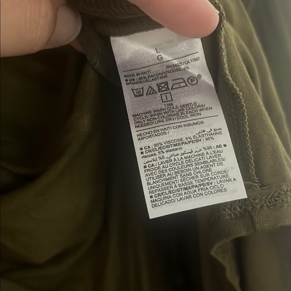 Old Navy Maternity Long Sleeve Shirt Scoop Neck Green Large Casual Layering NWT - Picture 6 of 6